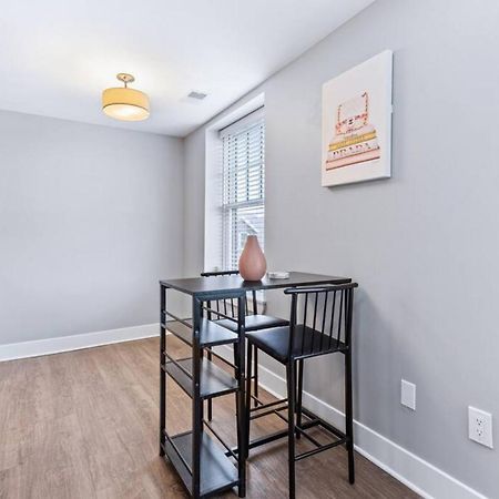 Your Cozy One Bedroom Midtown デトロイト エクステリア 写真