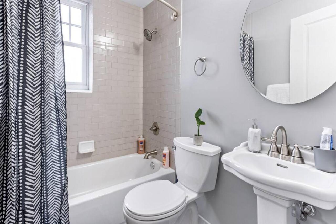 Your Cozy One Bedroom Midtown デトロイト エクステリア 写真