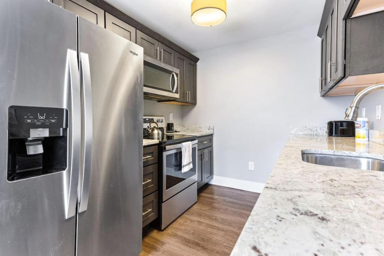 Your Cozy One Bedroom Midtown デトロイト エクステリア 写真
