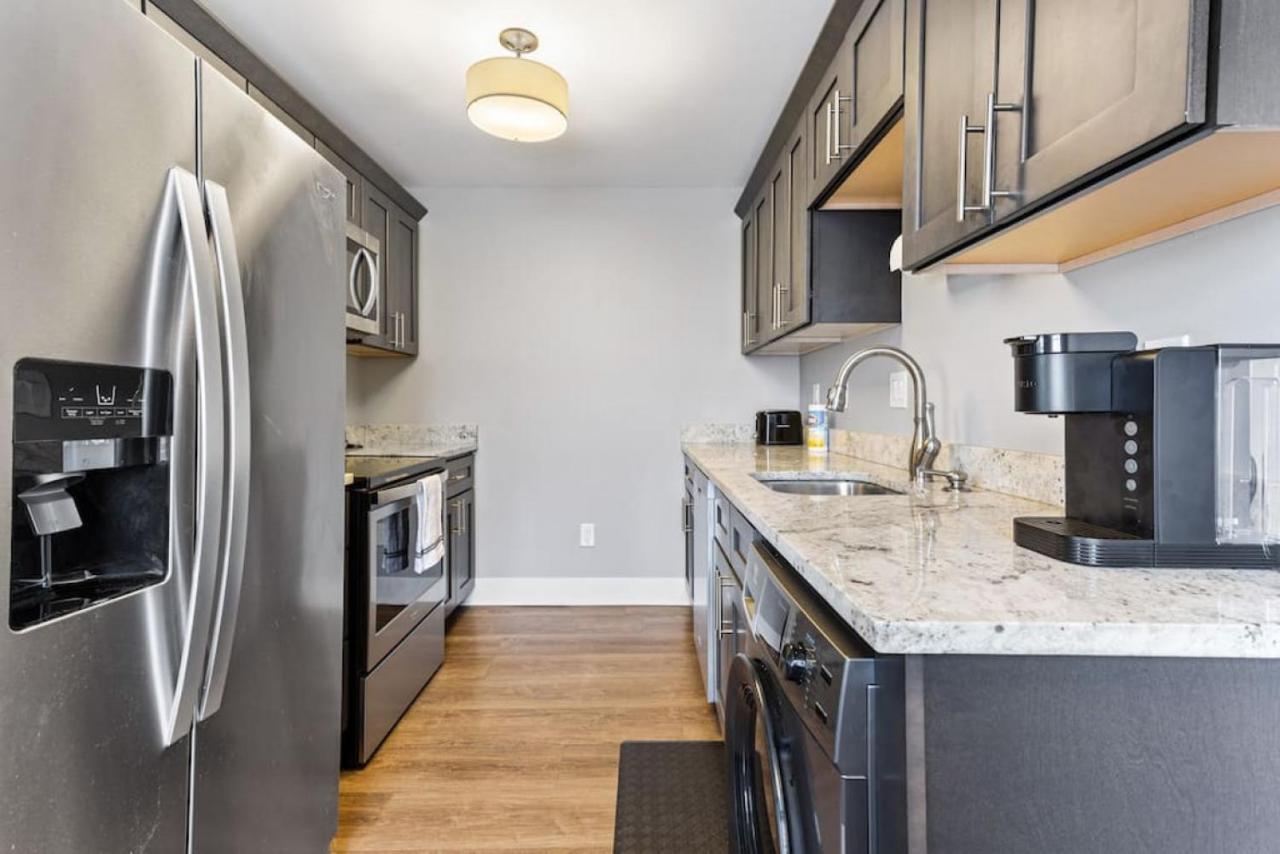 Your Cozy One Bedroom Midtown デトロイト エクステリア 写真