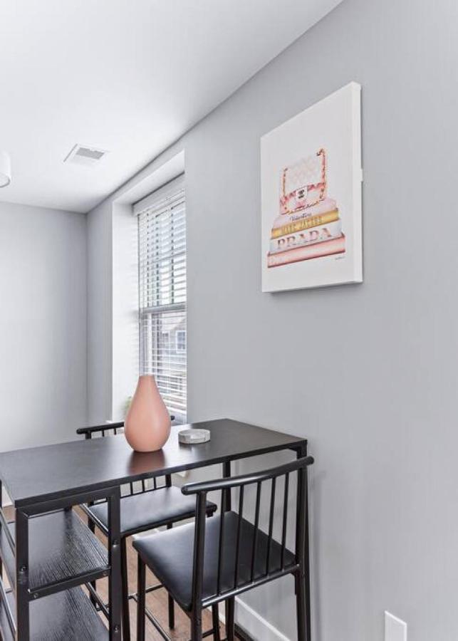 Your Cozy One Bedroom Midtown デトロイト エクステリア 写真